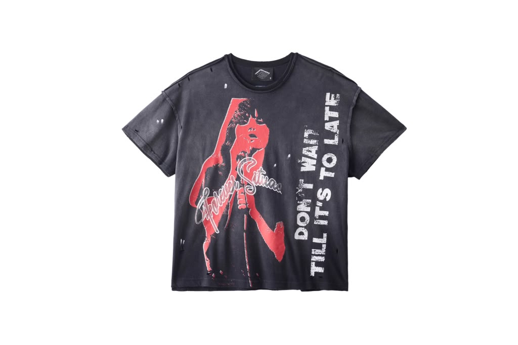 dreams last forever tee